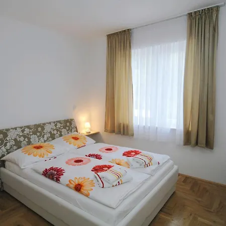 Haus Zora Feerienwohnung 8 Moscenicka Draga