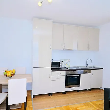 Haus Zora Feerienwohnung 8 Apartmán